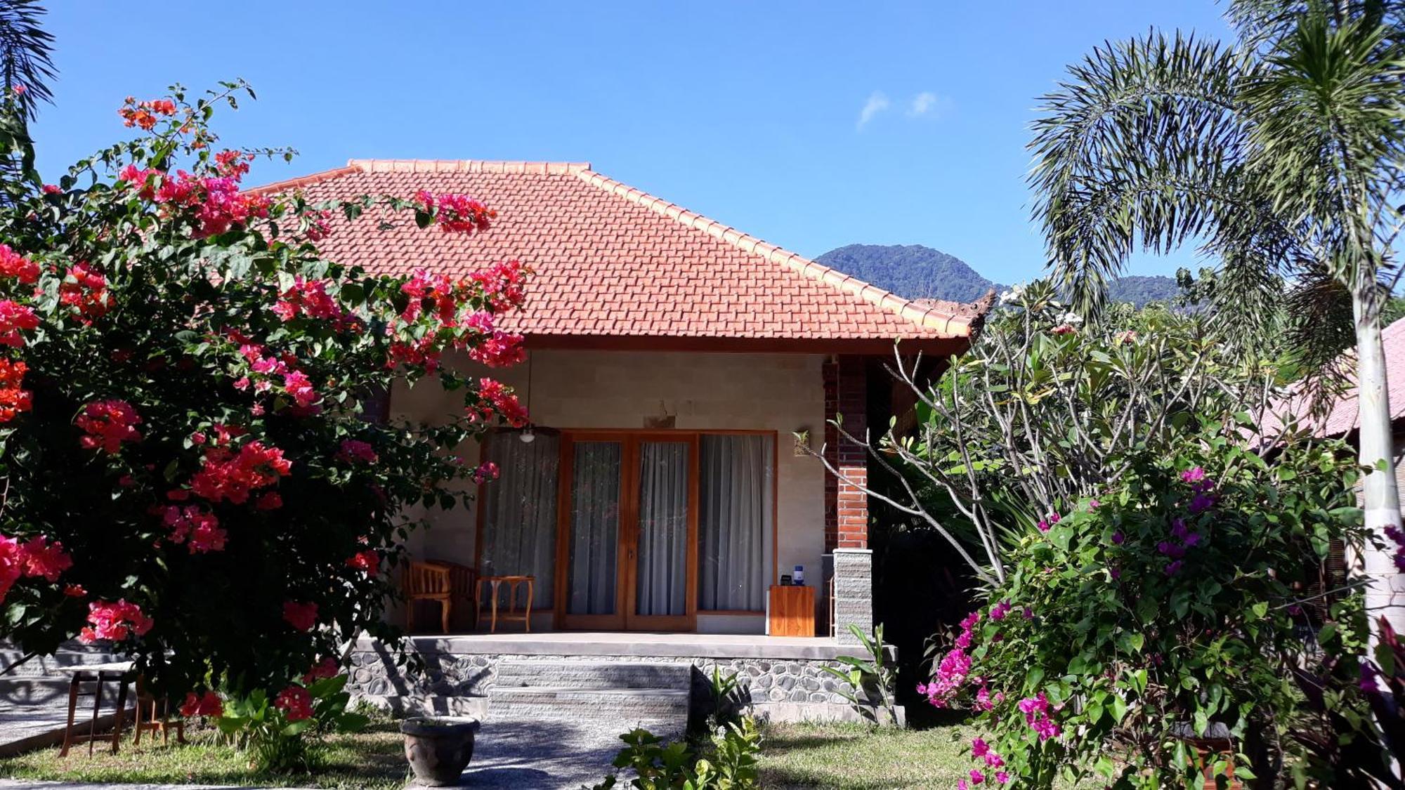 Tegal Sari, Pemuteran- North Bali Hotel Exterior photo